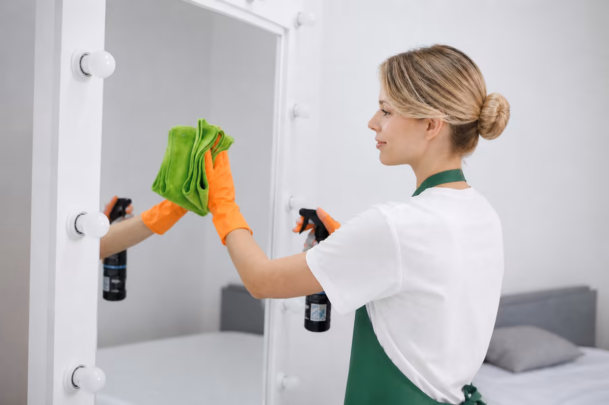 Curățenie antibacteriană a apartamentului