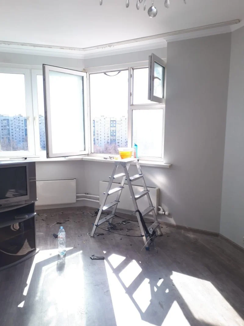 Spălarea geamurilor după renovare