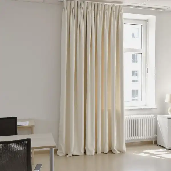 Tratarea draperiilor textile în birou - după curățenie