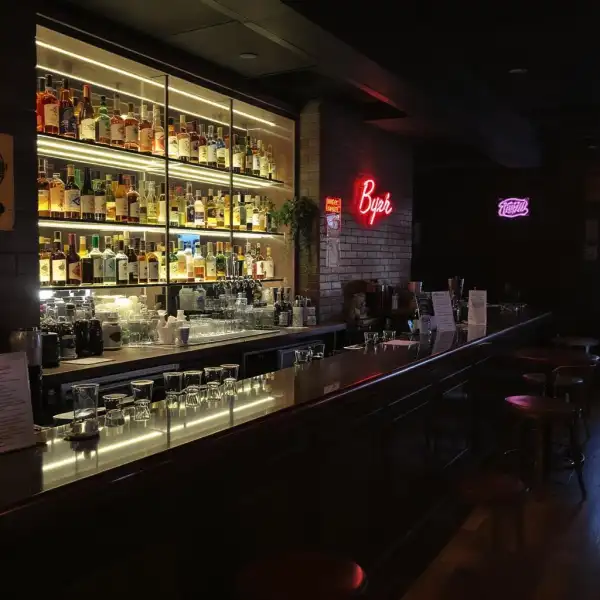 Schimb de noapte în bar - după curățenie
